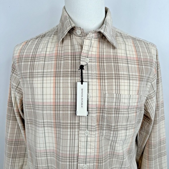 NWT Banana Republic Standard‎ Fit Lightweight Corduroy Shirt MEDIUM Cream Plaid - Picture 3 of 14